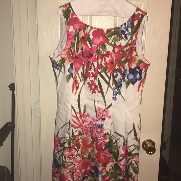 London Times Dresses & Skirts - Women’s Floral Dress Size 14